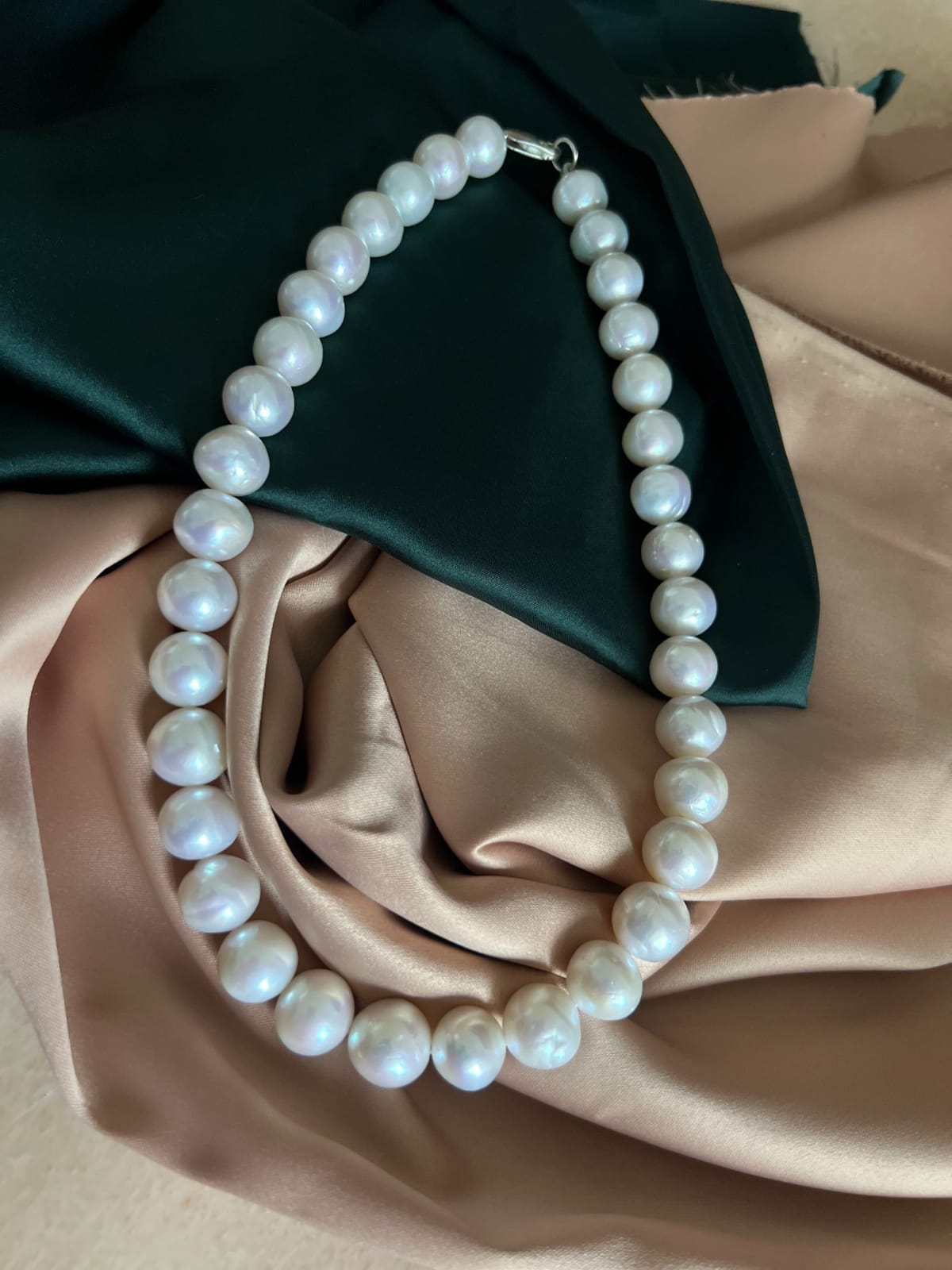 Beautiful Pearl Charm Korean Elegant Necklace For Girls