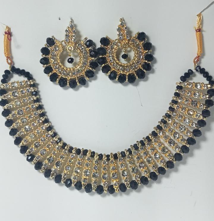 Colorful chowker neckless and crystal round earrings jewellery set for girls, womans - Black
