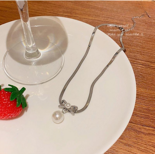 Elegant Korean Know Shape Pearl Pendent | Knot Pearl Necklace Party Jewelry Gifts Accessories for Women - Golden